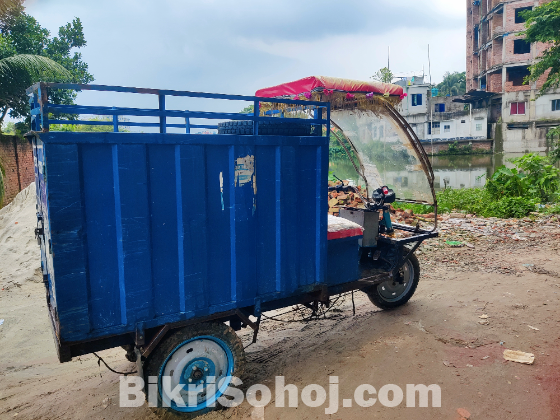 ৫ টি ব্যটারি দ্বারা চালিত মিশুক/অটো কাভার্ড ডেলিভারি ভ্যান